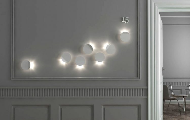 Es una pieza versátil, funcional y contemporánea que permite múltiples aplicaciones y